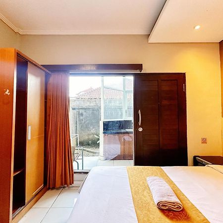 Lembayung Sari Homestay Denpasar Dış mekan fotoğraf